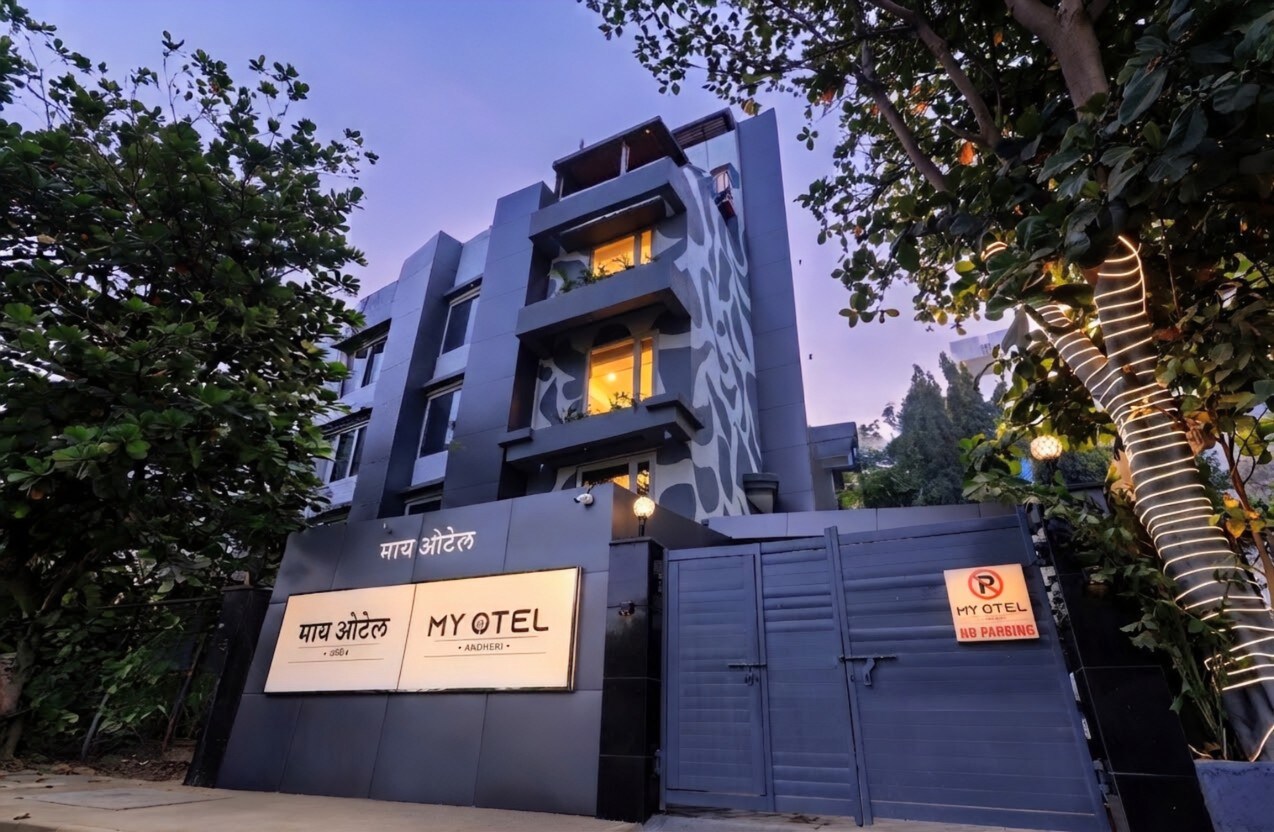 Myotel - Andheri - Tap to explore photos