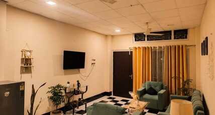 Quietscape Inn | Cozy Spacious 2BHK in Zoo Road Room Type - Quietscape Inn | Cozy Spacious 2BHK in Zoo Road