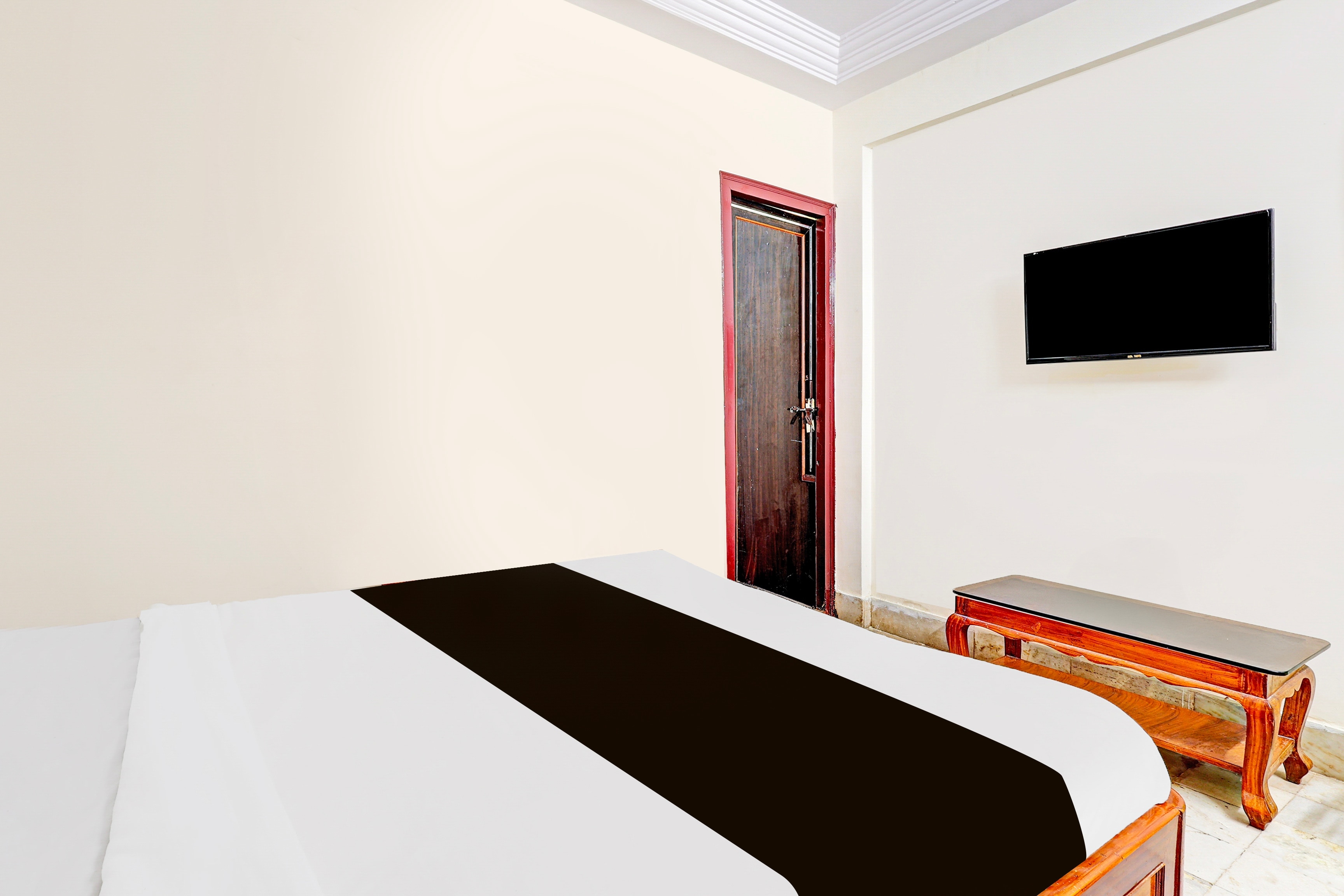 OYO Hotel O Besant Road - Tap to explore photos