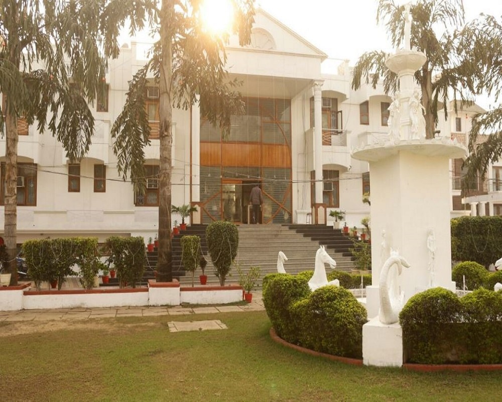 Kanha Residency - Tap to explore photos