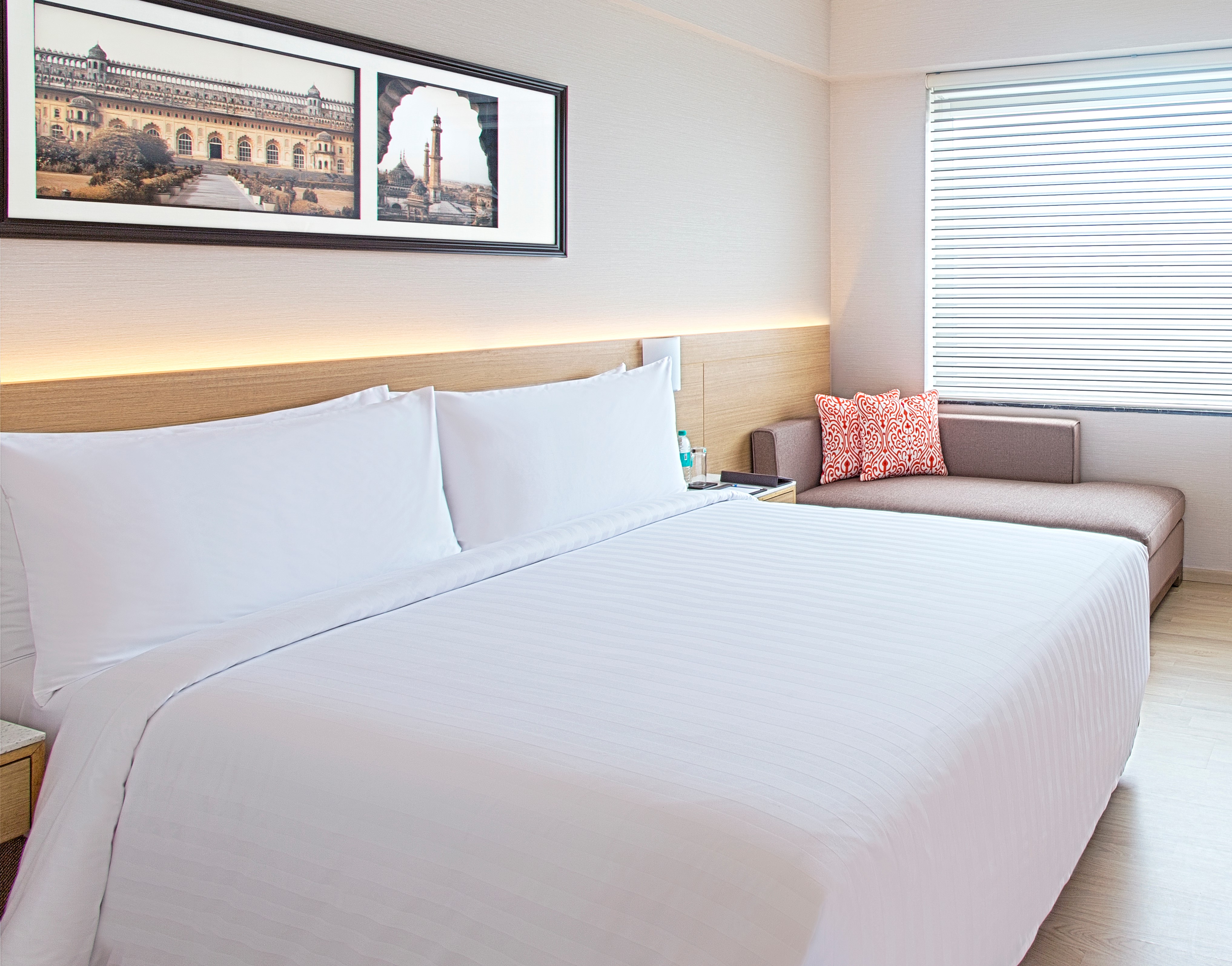 Fairfield by Marriott Lucknow - Tap to explore photos