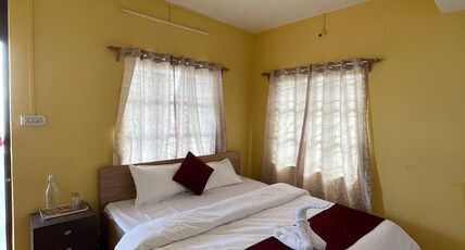 Hillnest Darjeeling Room Type - Bedroom 6