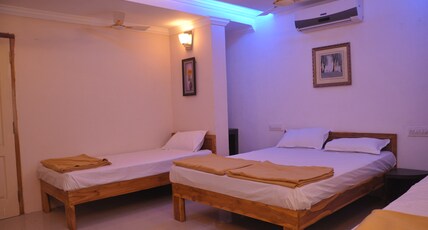 Vekaay's Residency Hotel Room Type - Family Suit Room AC