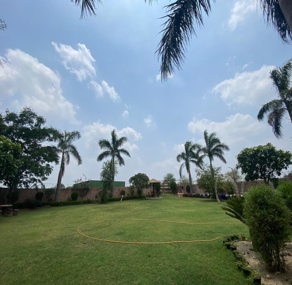 Full Circle Farm - Tap to explore photos