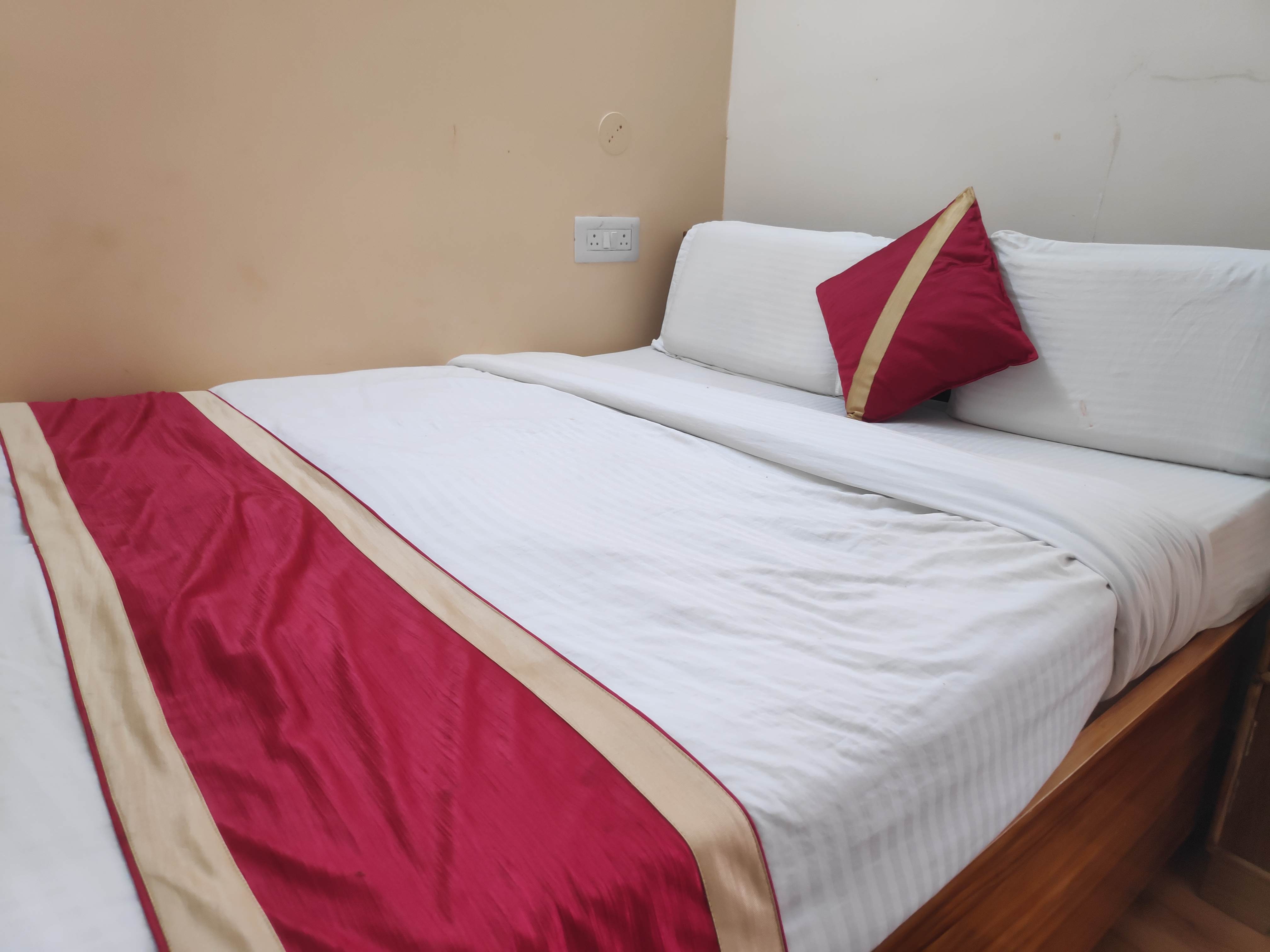 Hotel VIP Prime (3 Minutes walk to Jagannath Temple) - Tap to explore photos