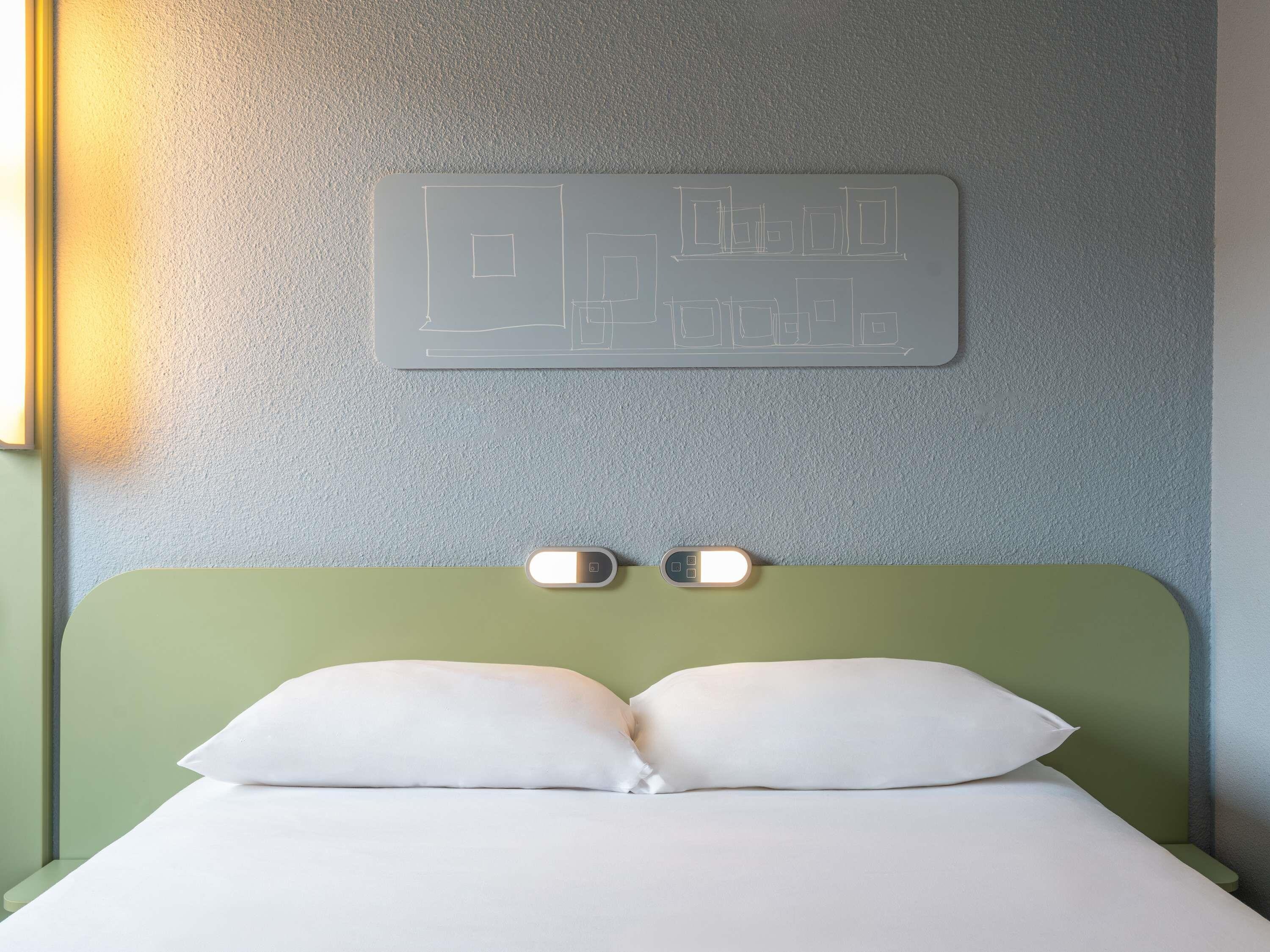 ibis budget Paris La Villette 19th - Tap to explore photos