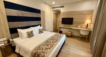 Nidhivan Sarovar Portico-Vrindavan Mathura Room Type - Suite with Living Area
