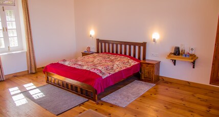 ORCHARD RETREAT Room Type - Retreat Room with Mountain View
