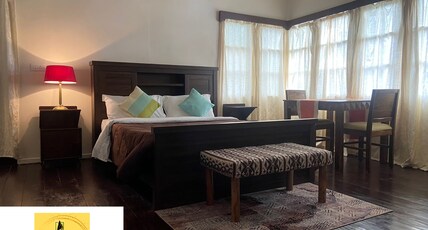 Montevideo Homestay Room Type - King Bedroom - Garden view