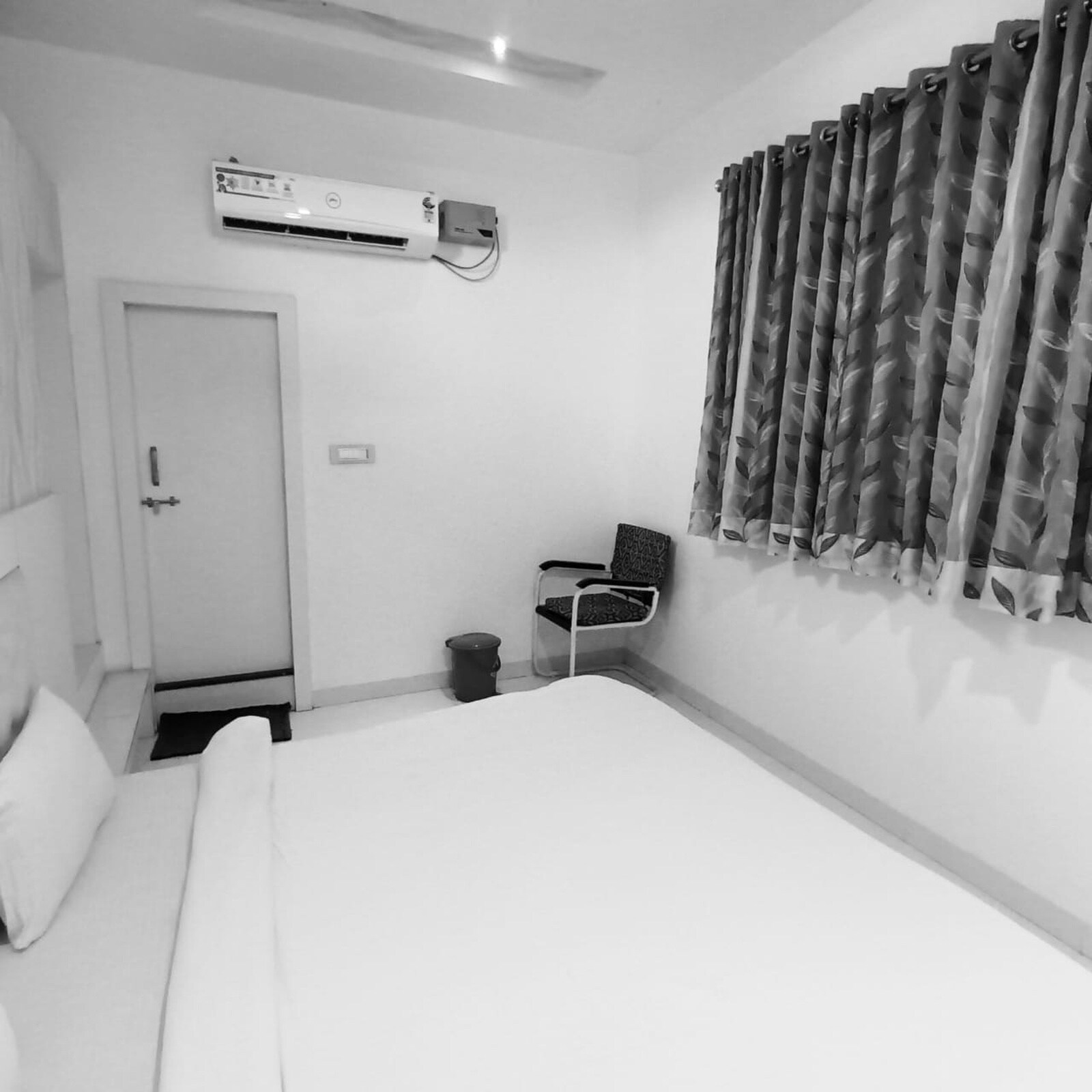 Hotel Krishna - Tap to explore photos