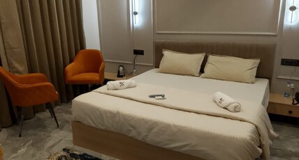 Hotel Siddhesh Inn Room Type - Deluxe room