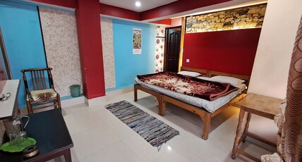 Hotel Pandey Lodge : Munsyari Room Type - Deluxe room