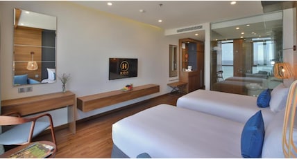 HAIAN Beach Hotel and Spa Room Type - Deluxe Twin Room with Sea View HAIAN Beach Hotel and Spa Room Type - Deluxe Twin Room with Sea View