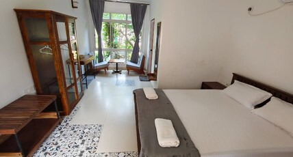 Hotel Thikana Room Type - Luxury Room AC