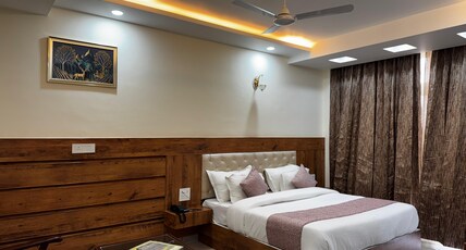 HOTEL AARADHAYA GRAND & RESTAURANT Room Type - Deluxe Room HOTEL AARADHAYA GRAND & RESTAURANT Room Type - Deluxe Room