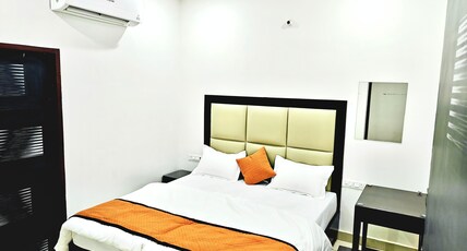 Hotel Anmol Haveli Room Type - Luxury room with balcony view