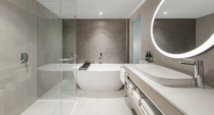 Crowne Plaza Hawkesbury Valley Room Type - 1 King Bed One Bedroom Suite