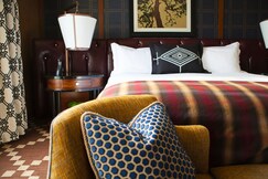 Kimpton Riverplace Hotel