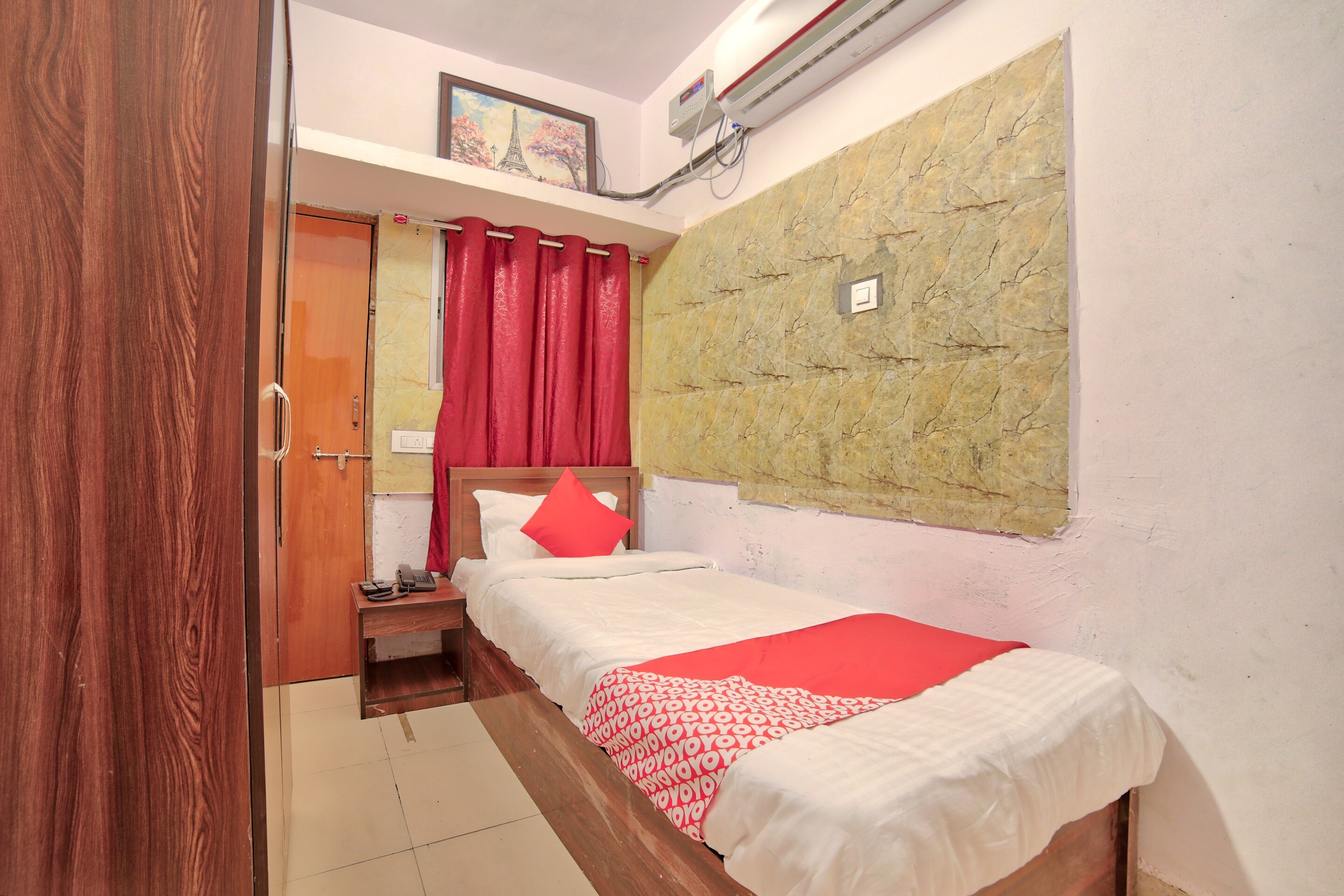 Hotel O Chandra Inn - Tap to explore photos