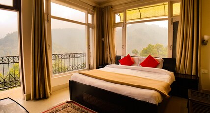 Hotel Cozy Nook Room Type - Deluxe Room
