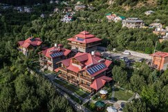 ShivAdya  Boutique Stay Near Manali (Quiet Naggar Side Retreat)