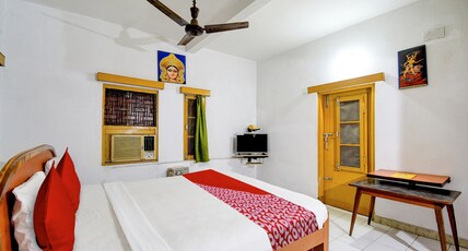 HOTEL O Upasana Room Type - Classic