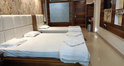 Hotel New Horizon Room Type - Non View Superior Family Three Bed