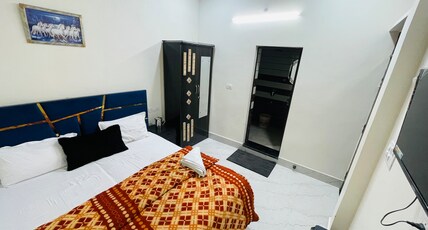 RK PAYING GUEST HOUSE Room Type - STANDARD ROOM AC 1