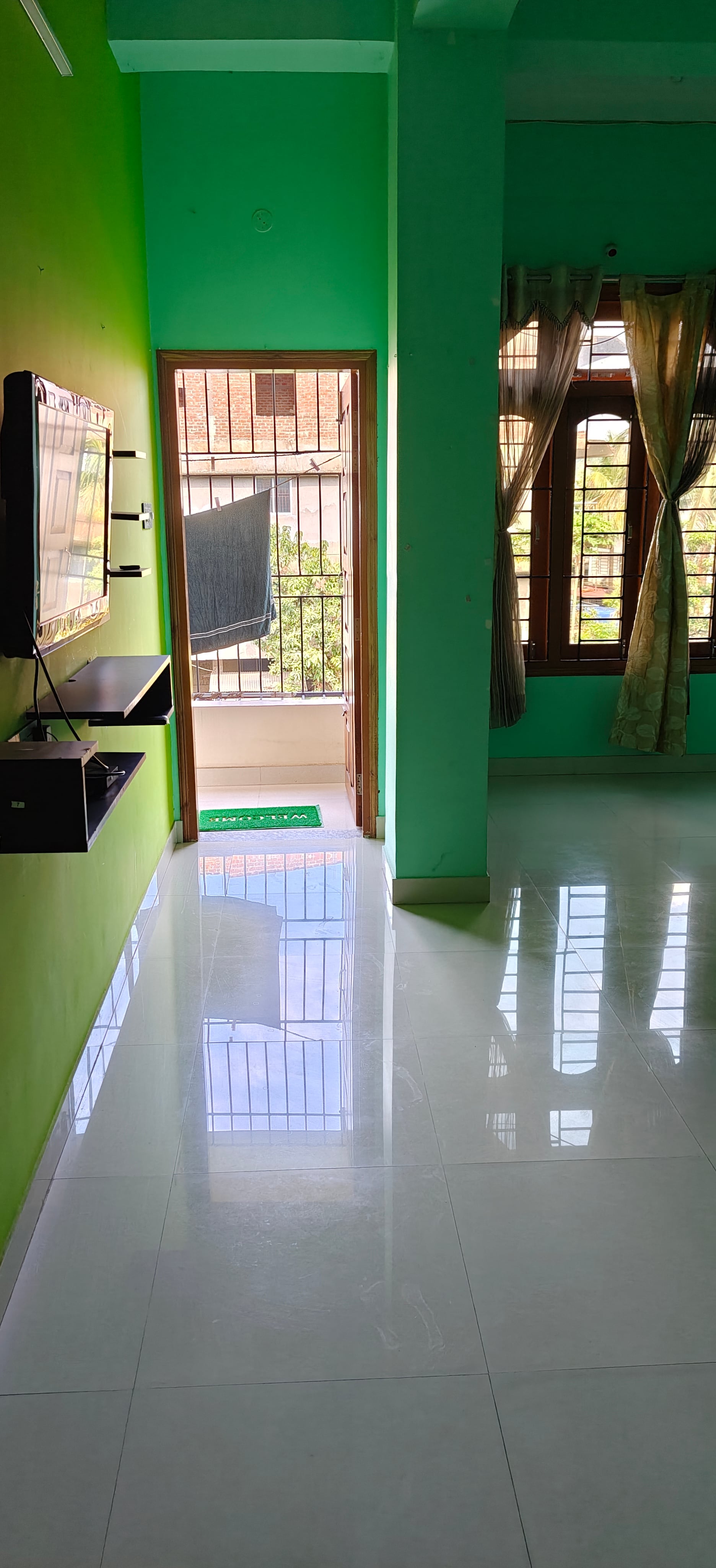 7 home stay - Tap to explore photos
