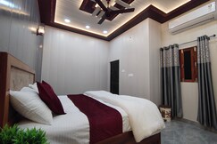 Veer Raghav Guest House