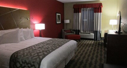 Best Western Plus Fairview Inn & Suites Room Type - Accessible - Suite King Bed, Mobility Accessible, Communication Assistance, Bathtub, Kitchenette, No Best Western Plus Fairview Inn & Suites Room Type - Accessible - Suite King Bed, Mobility Accessible, Communication Assistance, Bathtub, Kitchenette, No