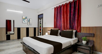 Super OYO Collection O Gautameshver Mahadev Temple Formerly Pushp Vatika Room Type - Deluxe