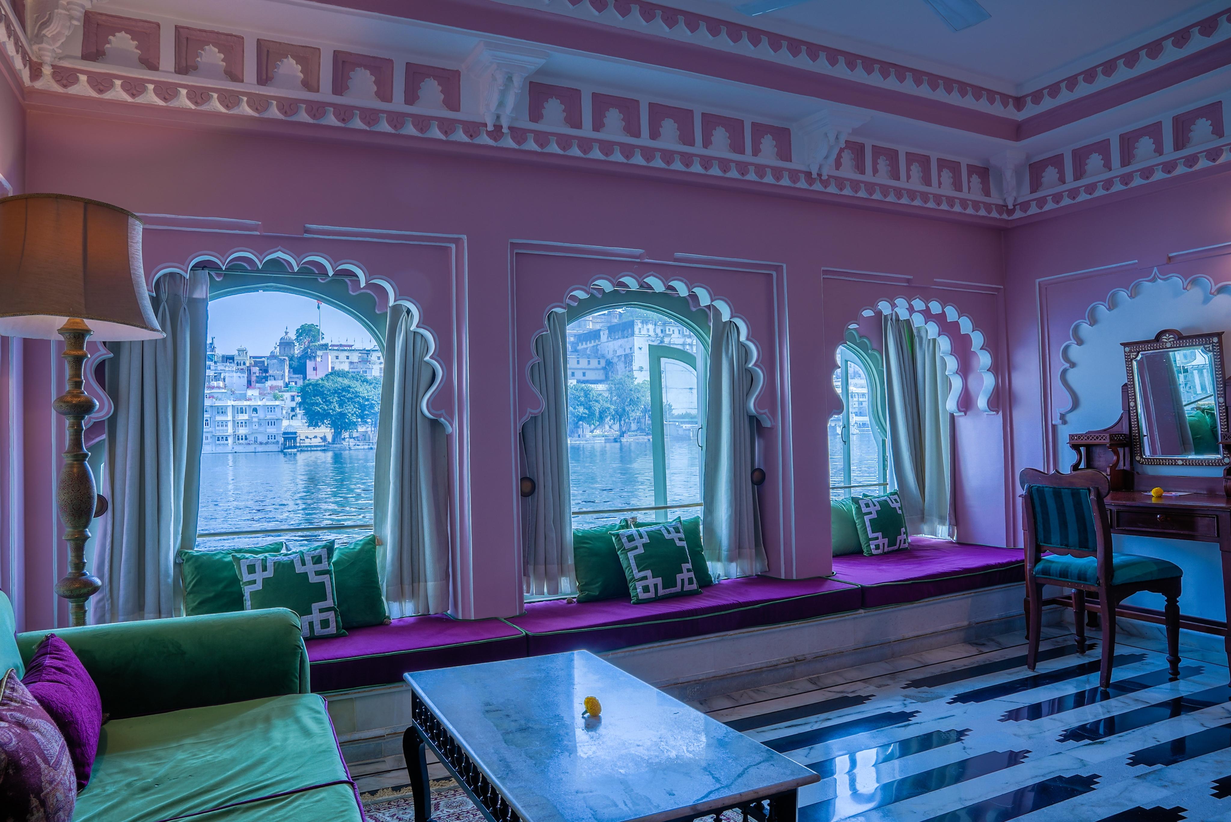 Hotel Amet Haveli - Tap to explore photos