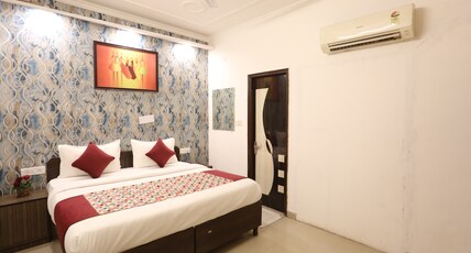 Hotel Stay Villa By Aashiyana Room Type - Superior Room with Balcony