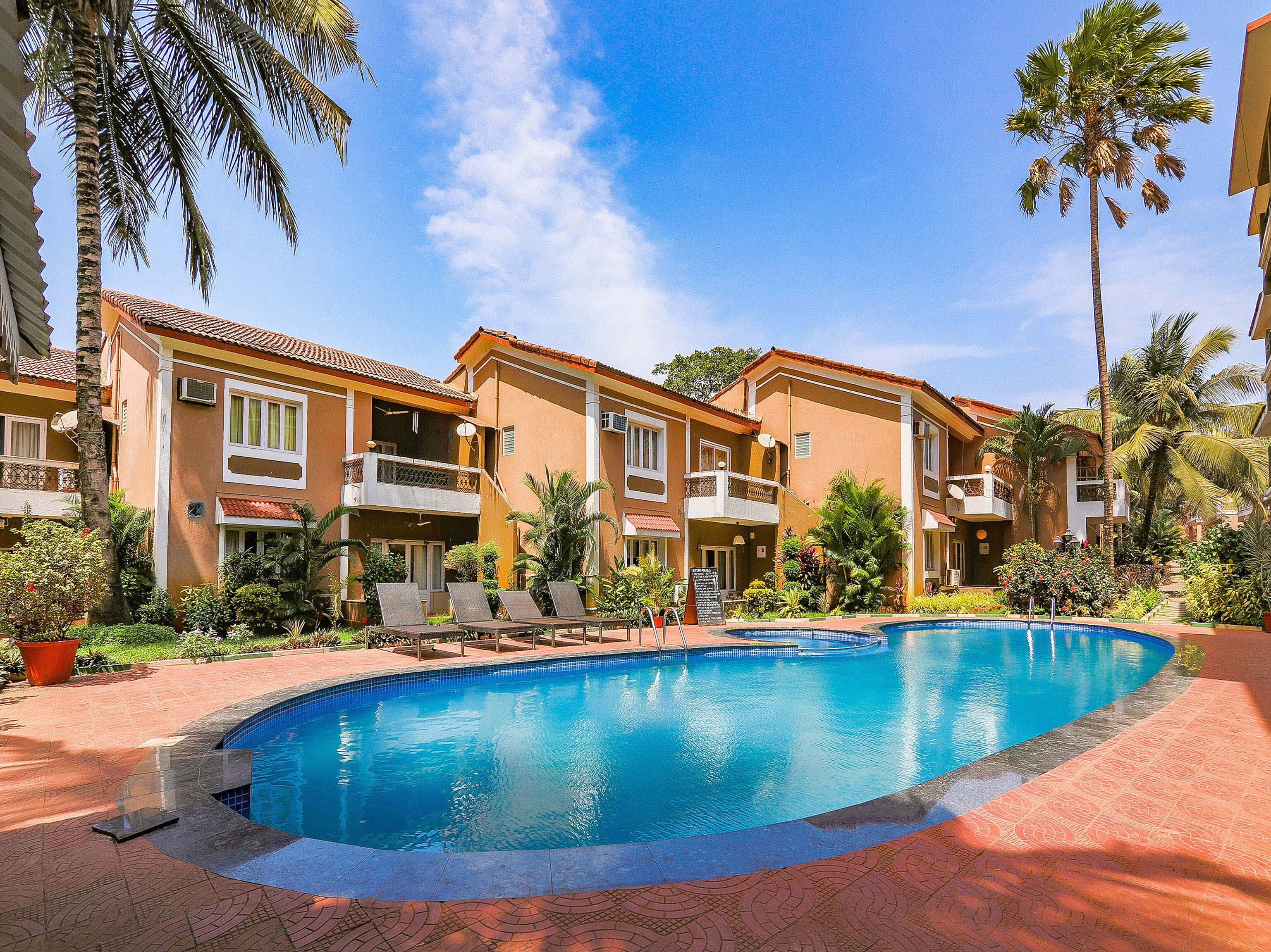 1 BHK Luxury Pool Apartment in Candolim - Tap to explore photos