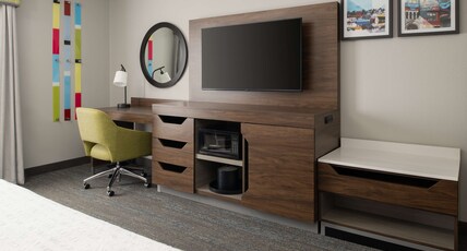 Hampton Inn & Suites by Hilton Seattle-Airport/28th Ave Room Type - 1KG MOB HEAR ACC RI-SHW NS