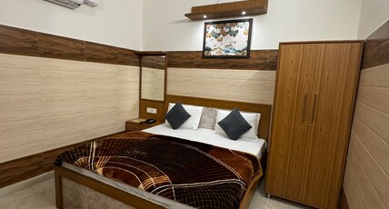 Comfort Inn Room Type - Deluxe AC
