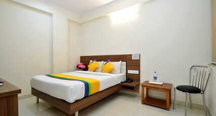 HOTEL MORGAN Room Type - Deluxe Room