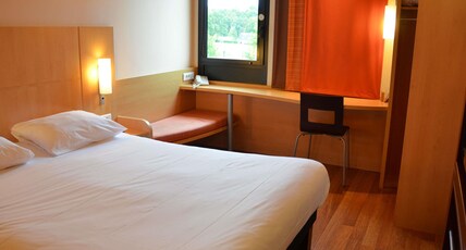 ibis Guingamp - Coeur de Bretagne Room Type - Standard Room with a double bed