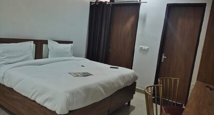 Dwarka inn palace Room Type - classic