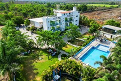 Carina Retreat Resort