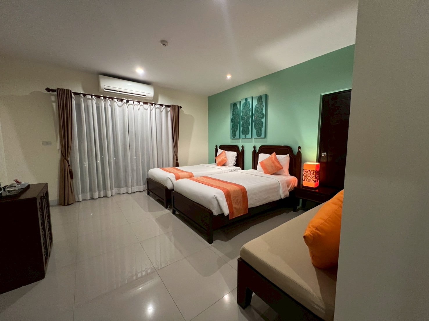 Krabi Front Bay Resort - Tap to explore photos