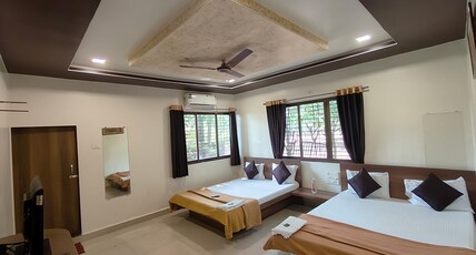 Shanti Sarovar Resort ,Jawhar Room Type - JAI SAGAR LAKE VIEW CHALET
