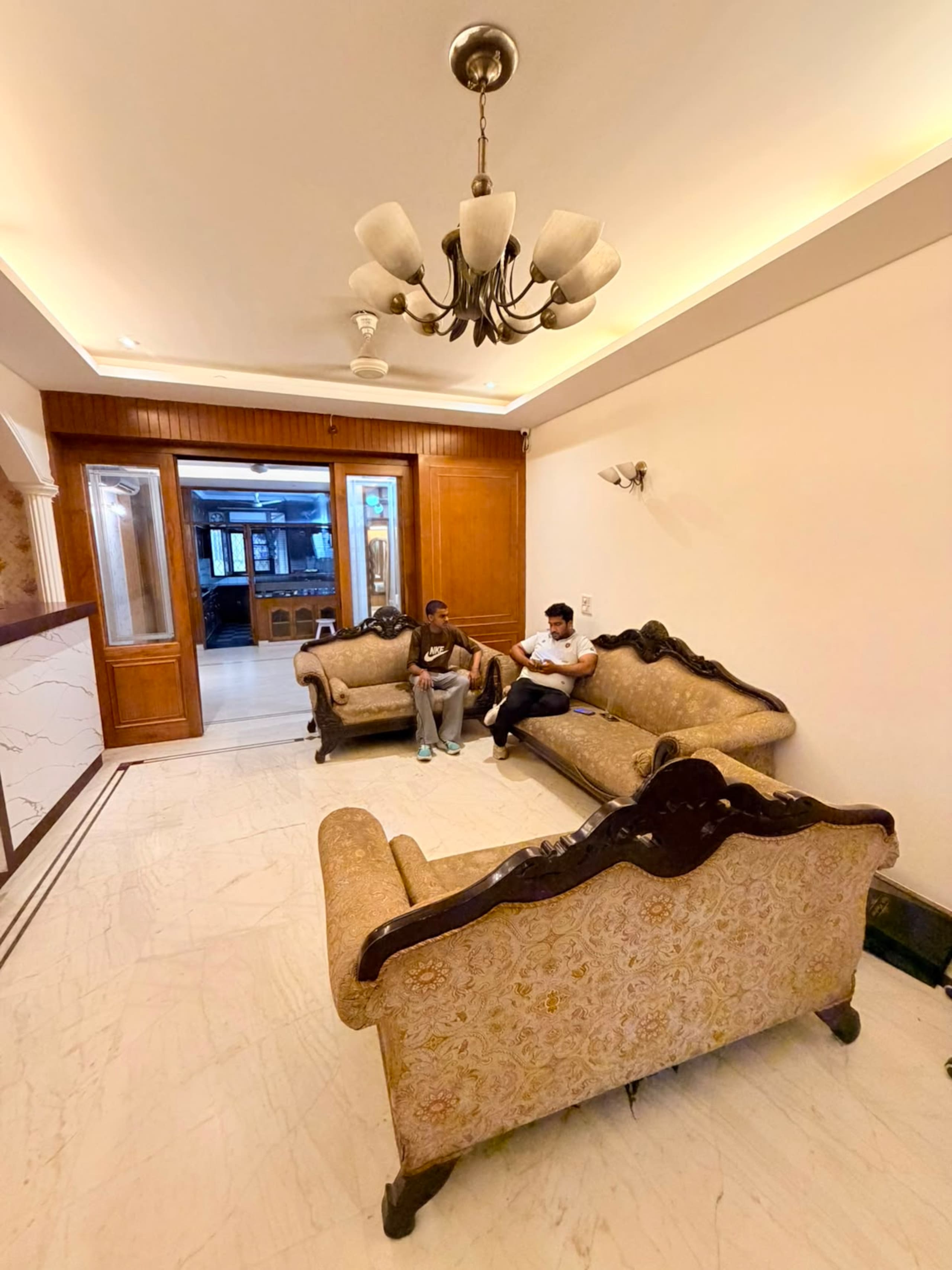 Diamond home stay studio 6 near max hospital - Tap to explore photos