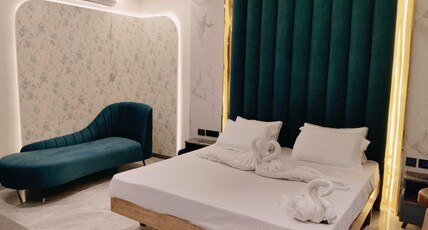 Hotel AK International Chennai Room Type - Superior Suite