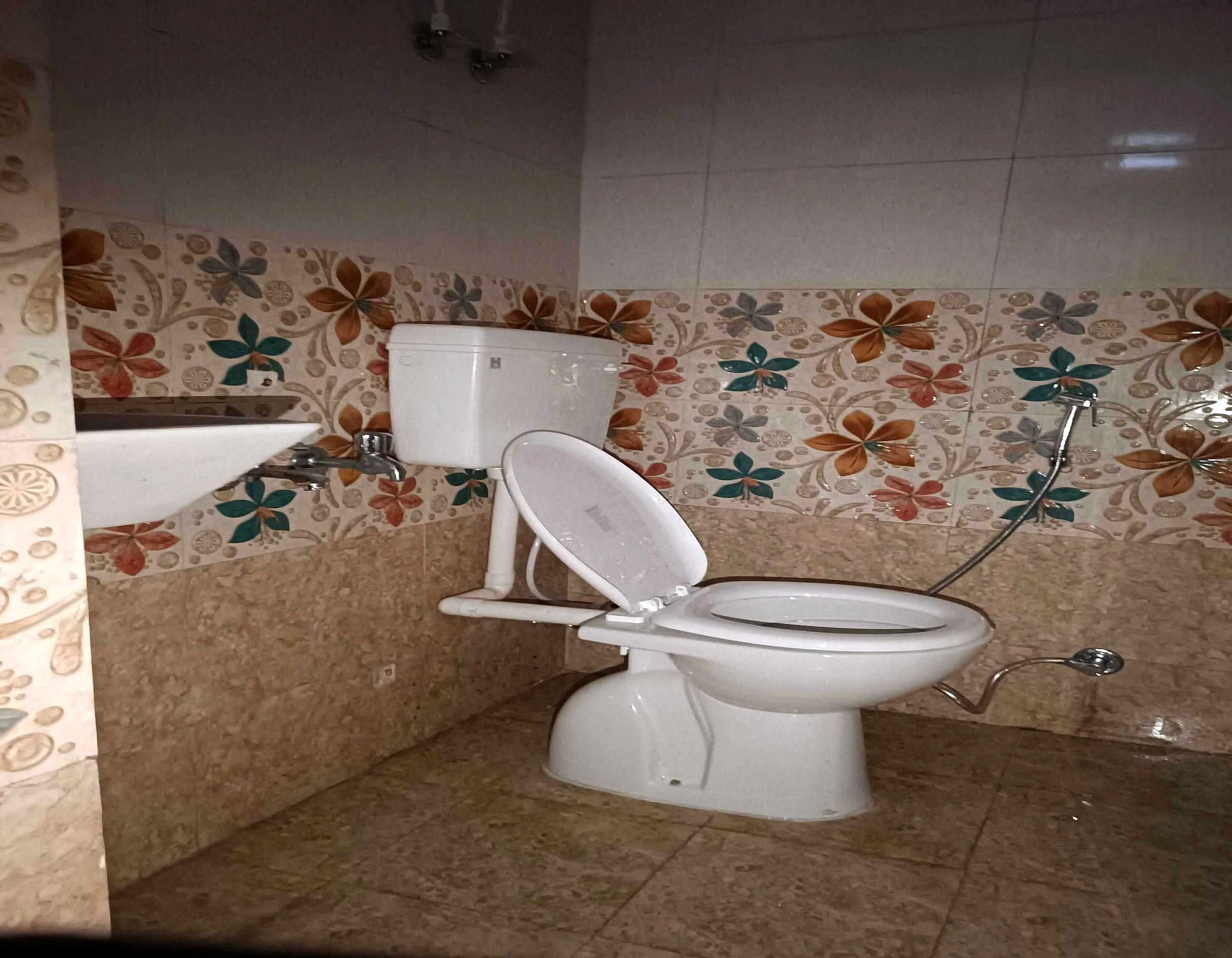 Hotel Sky Bird - Tap to explore photos