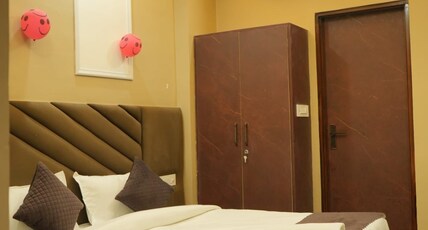 Hotel Urban Crown Room Type - Single Room with Balcony