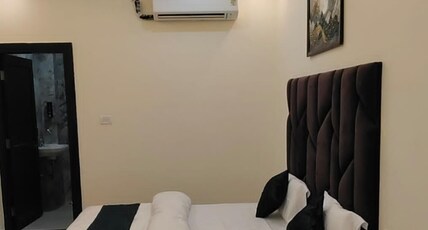 THE MOON INN Room Type - Deluxe Room