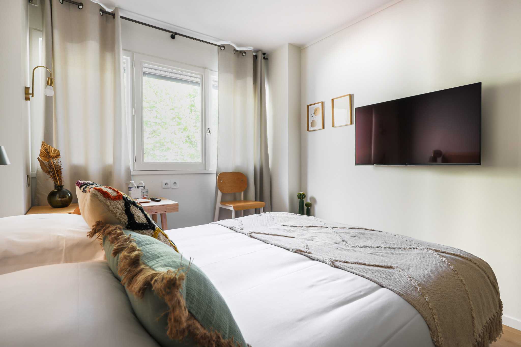 Modern Green Suites residence Meudon/Velizy - 12 - Tap to explore photos