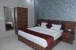 Hotel Om Palace Sikar Road Jaipur